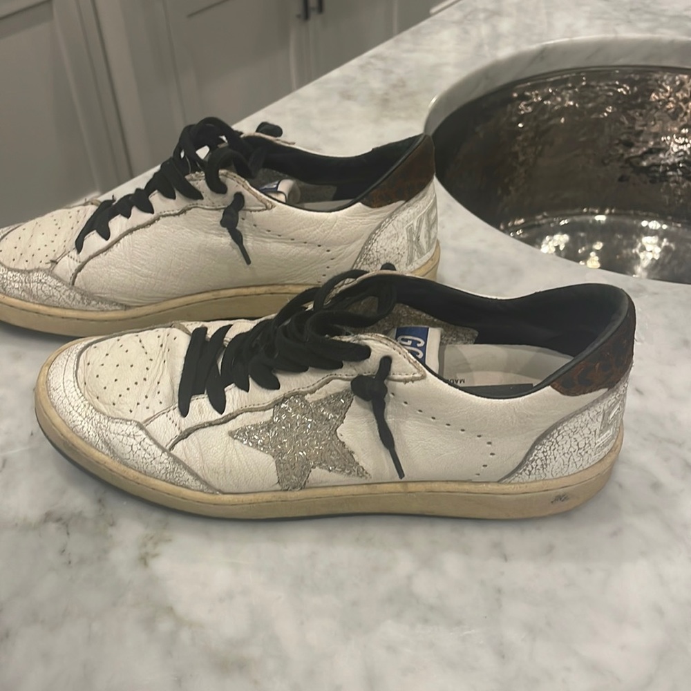 Golden goose ball star sneaker! Size 38 (8)